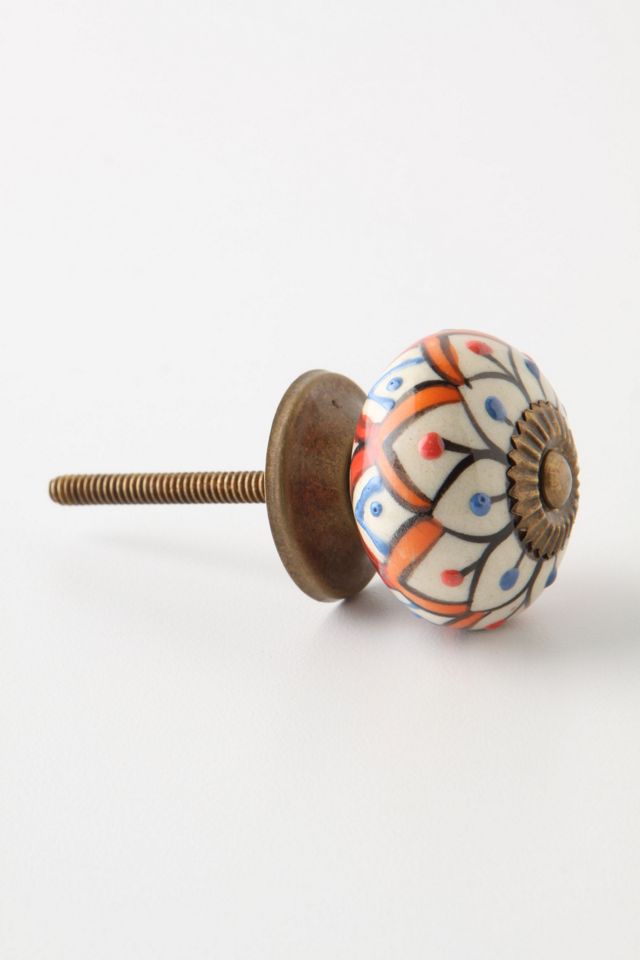 Artist In Kiev Knob #2