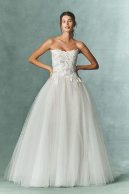 sachin and babi light blue dress Sleeveless Wedding Dress with Shoulder Bows  V-Neck Bridal Gown with Floral Lace Bodice and Layered Chiffon Skirt Plus Size Size 8