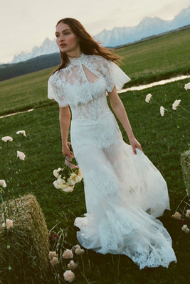 Pronovias Exclusive:  Irisa Gown In Ivory