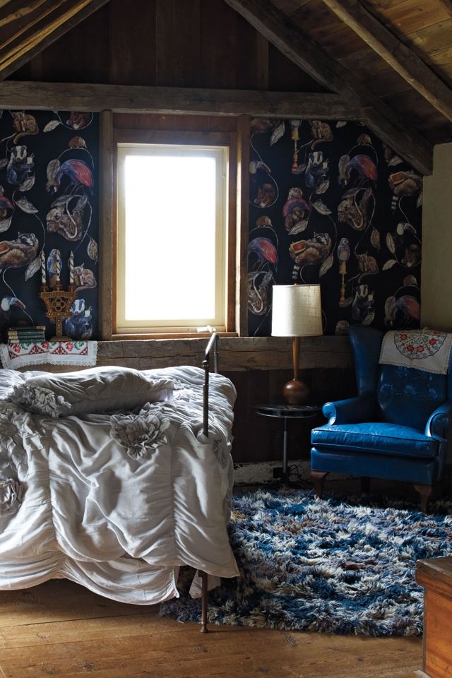 House of Hackney アンソロポロジー アニマル マルチカバー Party Animals Wallpaper | AnthroHome