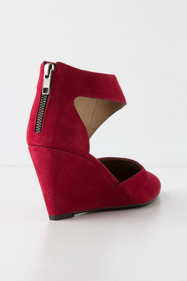 Pointed Cutout Wedges #1