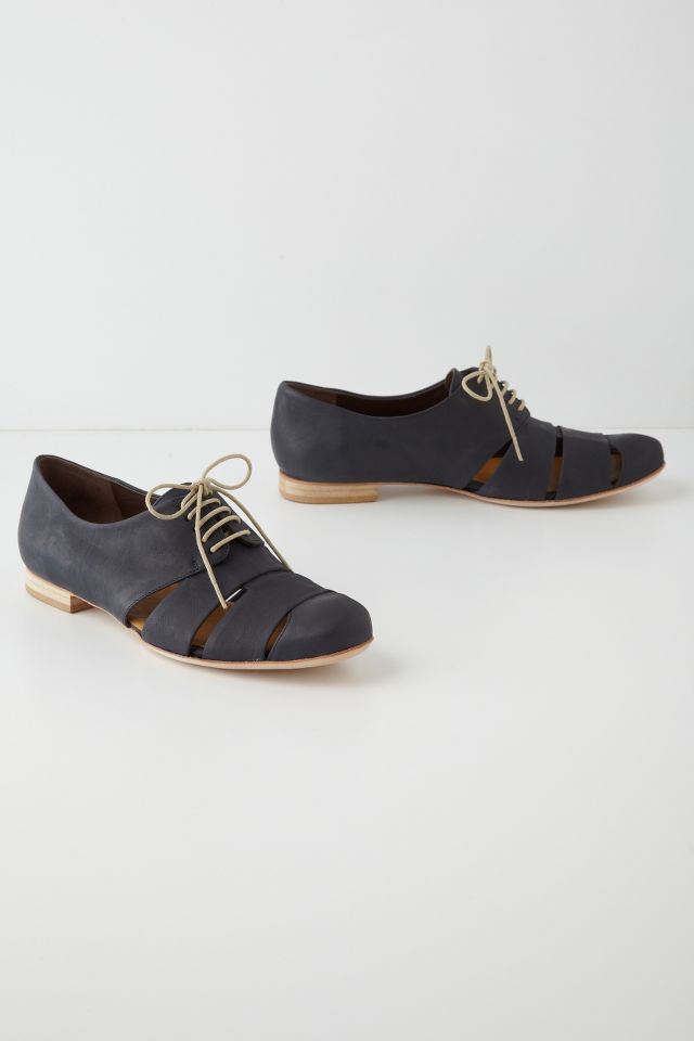 Cutout oxfords fashion