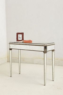 Mirrored Console