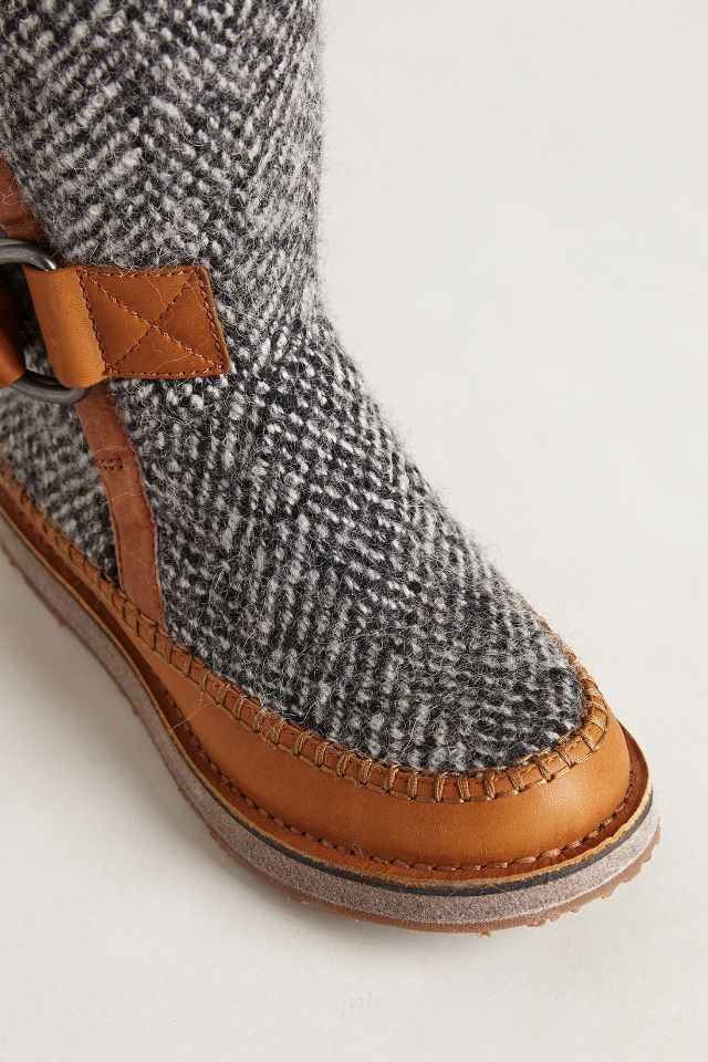 Sorel chipahko sale blanket boots