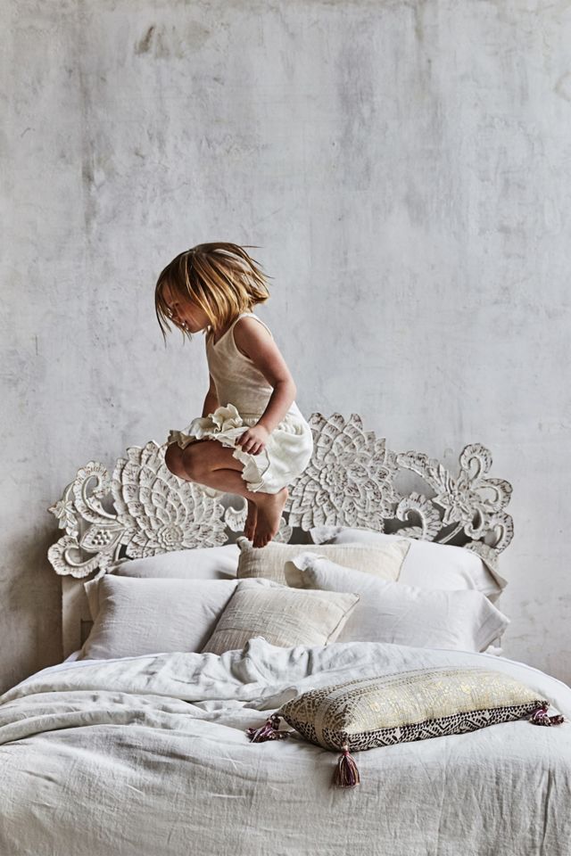 Handcarved Lotus Bed
