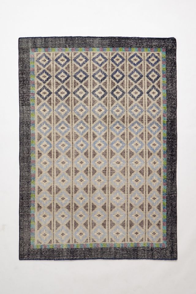 Hand-Knotted Diamante Rug