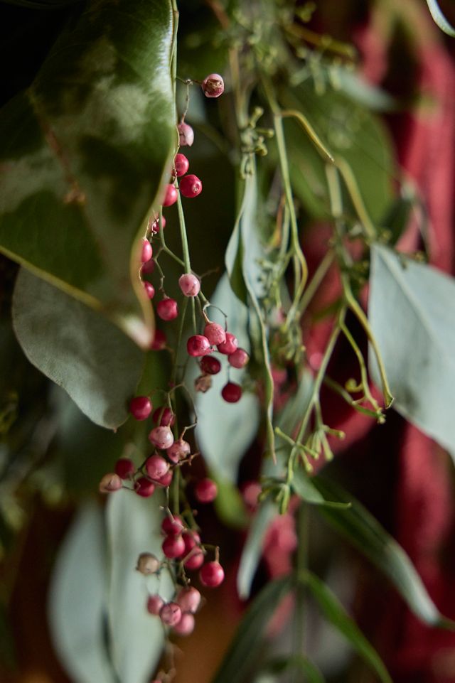 Fresh Seeded Magnolia & Berry Wreath, 20" #2