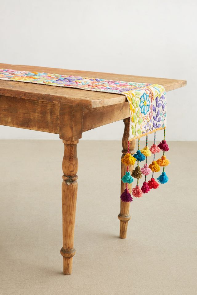 Tassel Stitch Table Runner Anthropologie 0360