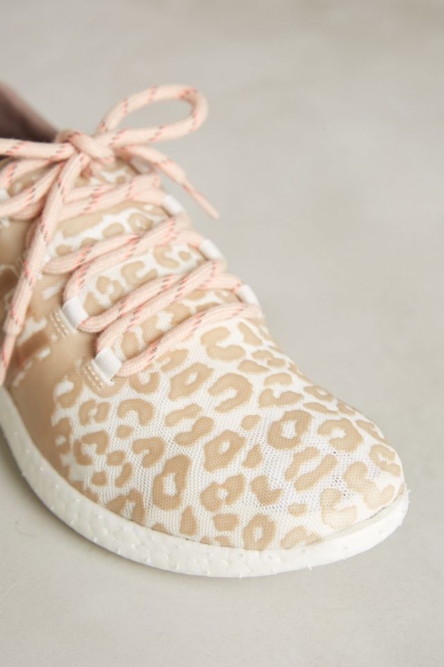 Stella McCartney x Wmns Treino Mid 'Leopard Print - White