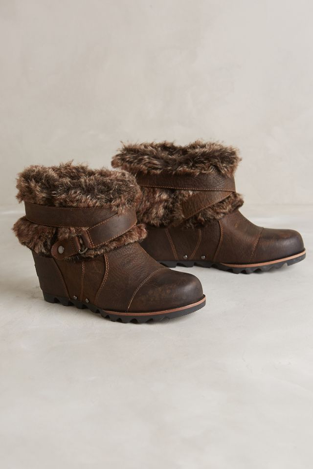 Sorel joan of store arctic wedge with fur