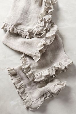 Ruffled Linen Napkin Set