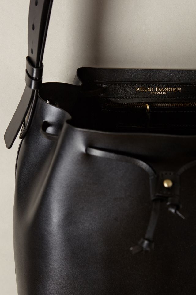 Kelsi dagger bucket discount bag