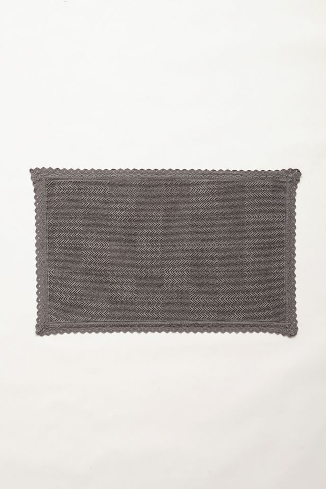 Bordado Trim Bath Mat