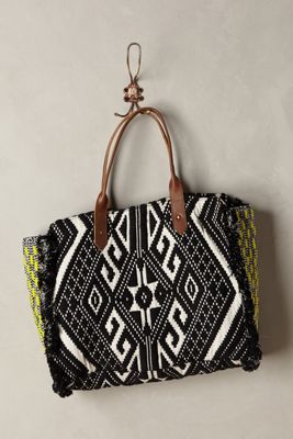 Aiza Tote