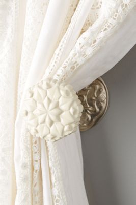 Etruscan Tieback