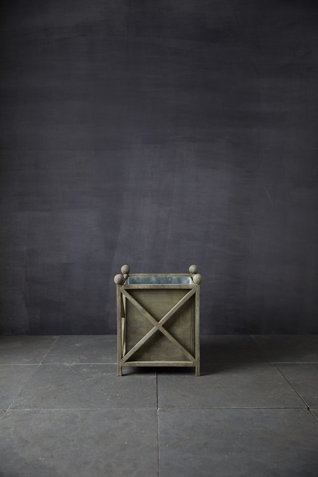 Wrought Iron Cross Bar Planter #1