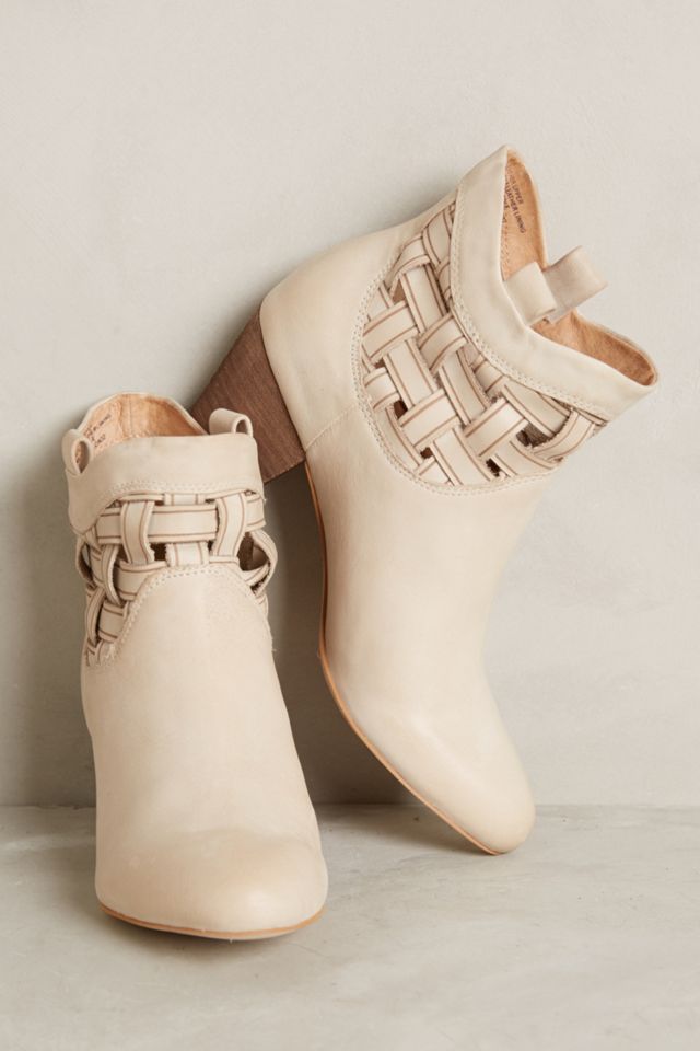 Corso Como Bueno Booties
