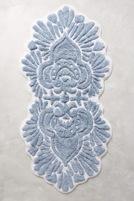 Tufted Riviera Bath Mat en Blue chez - Anthropologie - Modalova