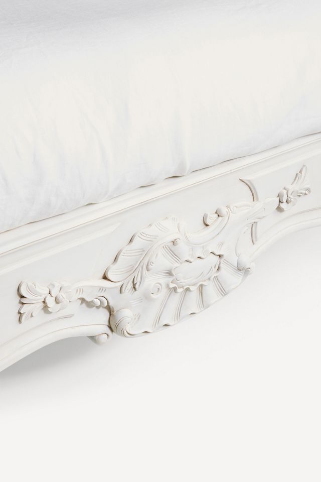 Menara Bed