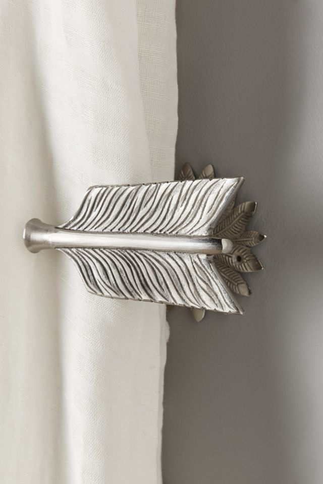 Bow & Arrow Tieback #1