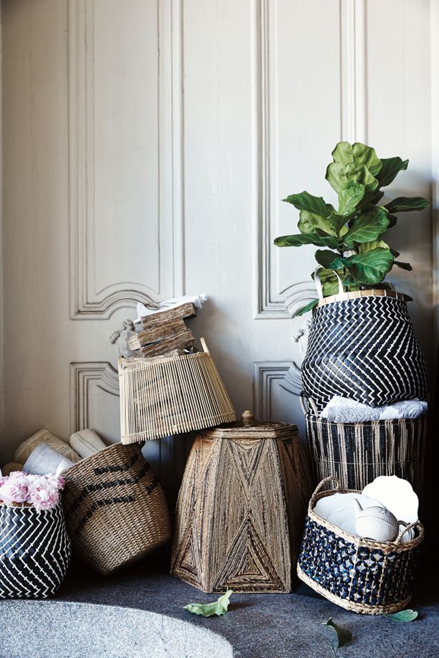 Marguerite Ribboned Basket  #1