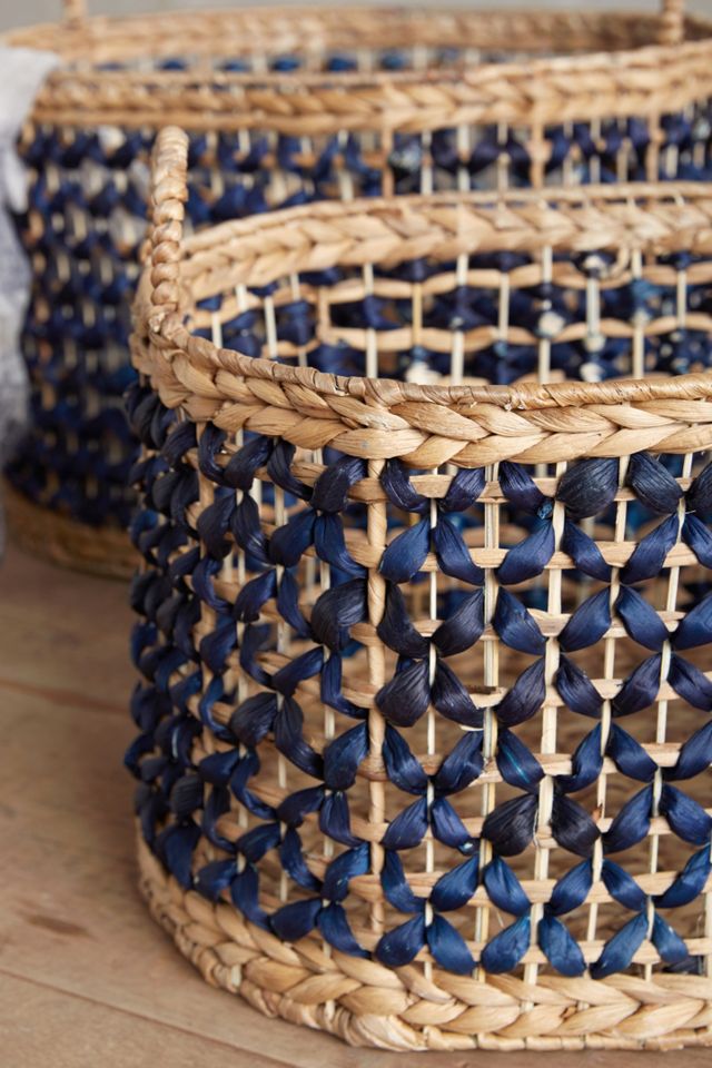 Marguerite Ribboned Basket  #2
