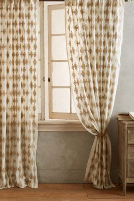 Tumbling Diamonds Curtain
