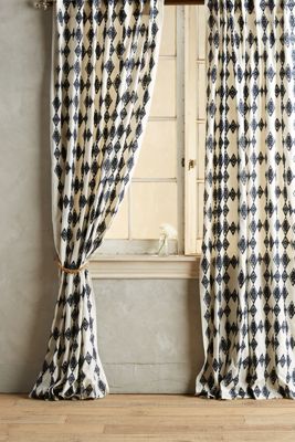 Tumbling Diamonds Curtain