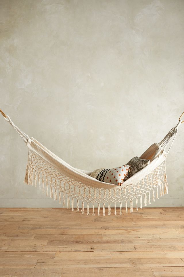 Fringed macramé online hammock