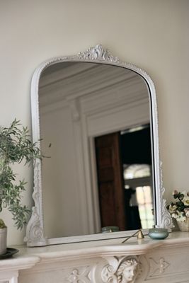 The Gleaming Primrose Mirror