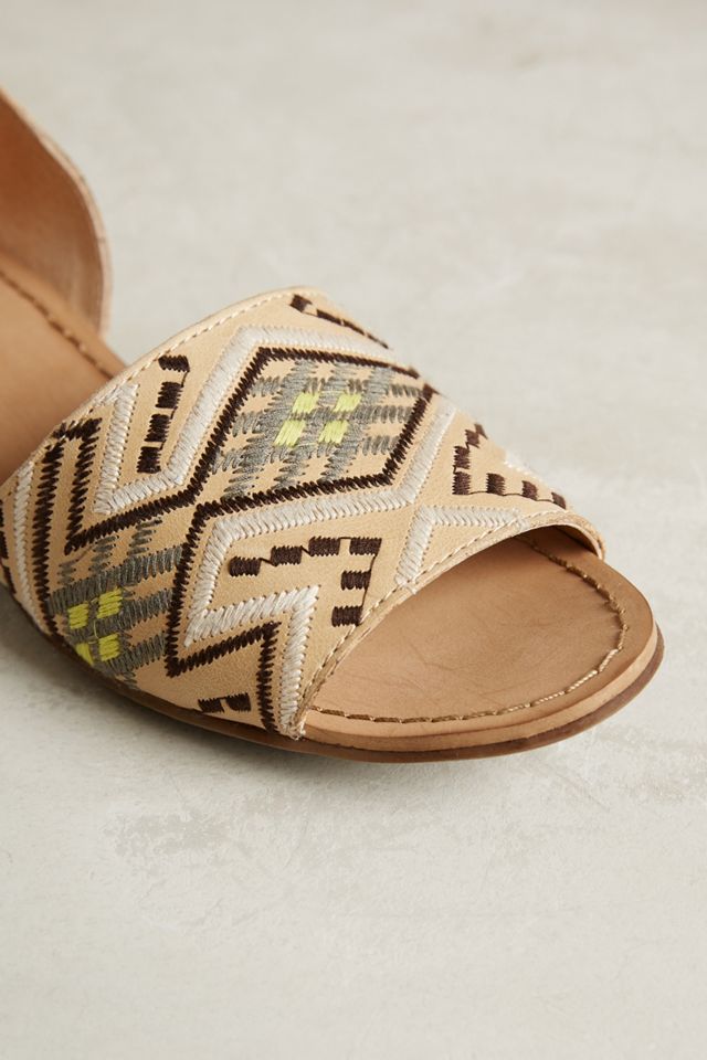Latigo Molly Embroidered Flat #4