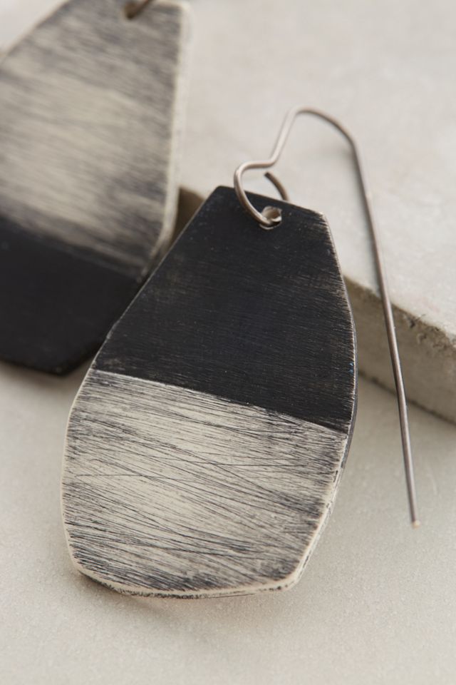 Chiseled Charcoal Drops #1