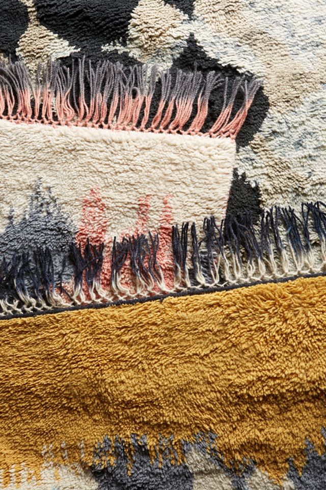Pebbled Pond Rug #4