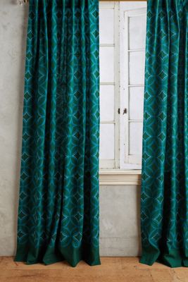 Concave Diamonds Curtain