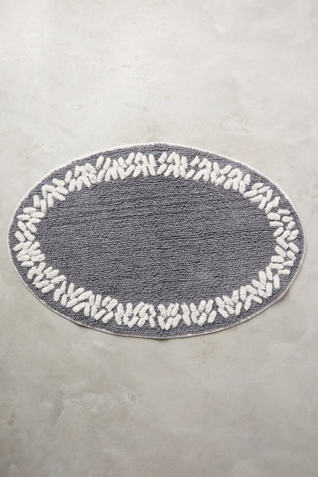 Tufted Border Bath Mat