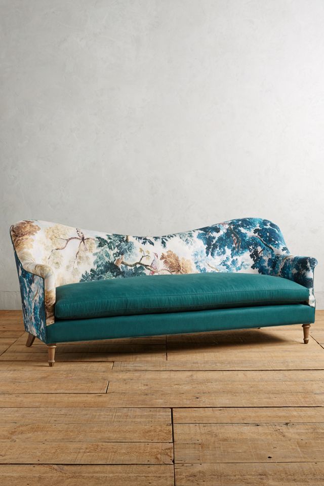 Pied-A-Terre Sofa, Judarn #1
