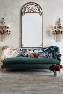 Pied-A-Terre Sofa, Judarn