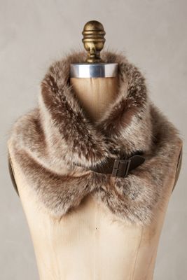 Turia Faux-Fur Collar