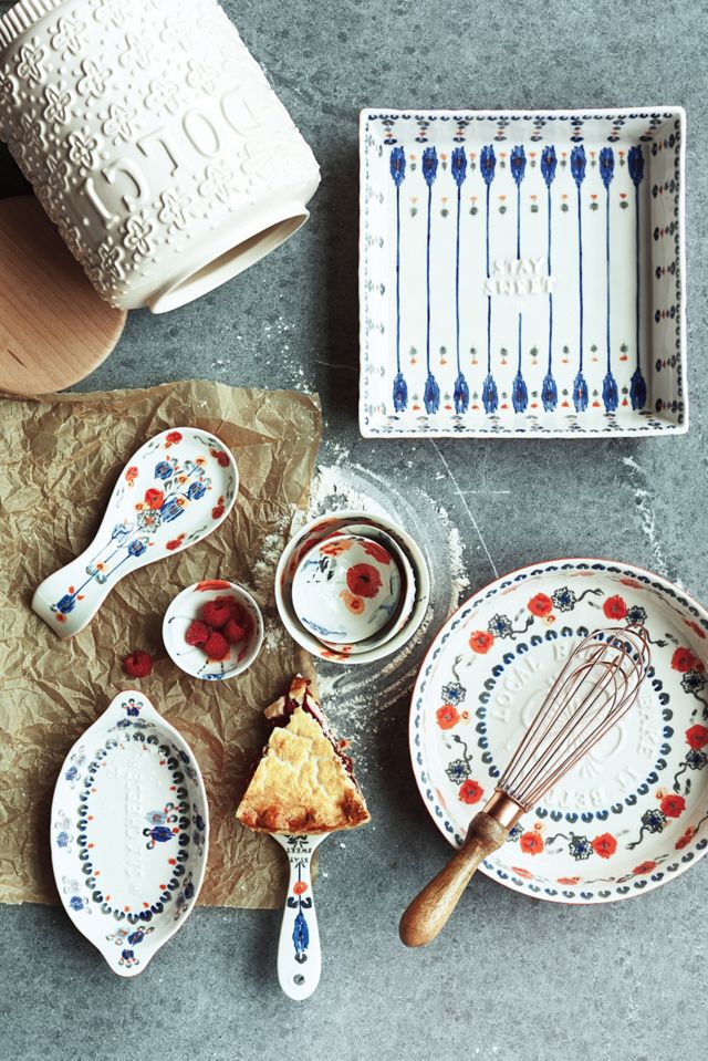 Handpainted Lucerne Pie Dish