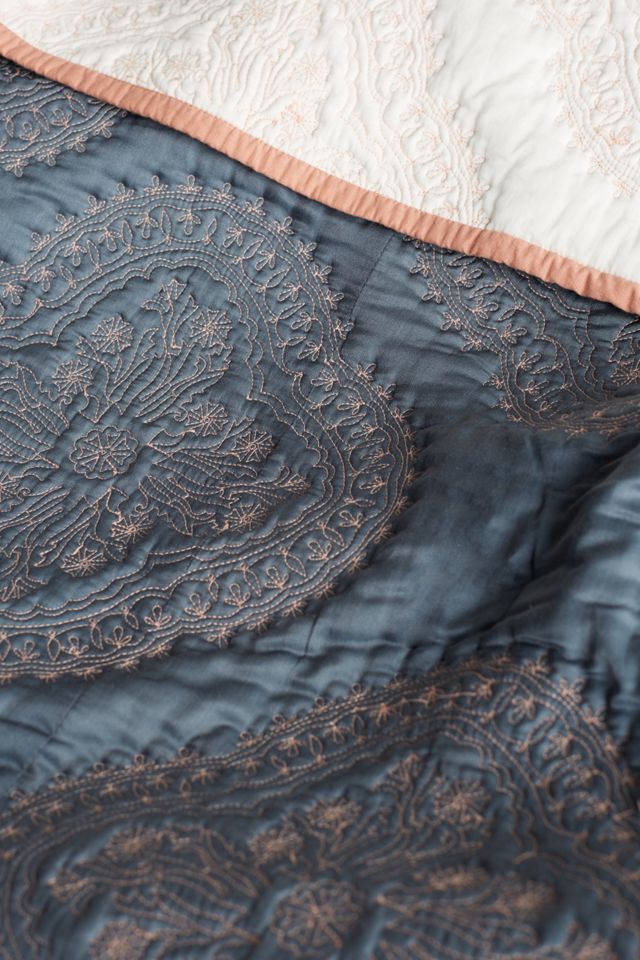 Peonia Coverlet #1