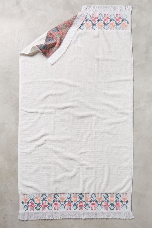 Kneeland Mercado Towel Collection