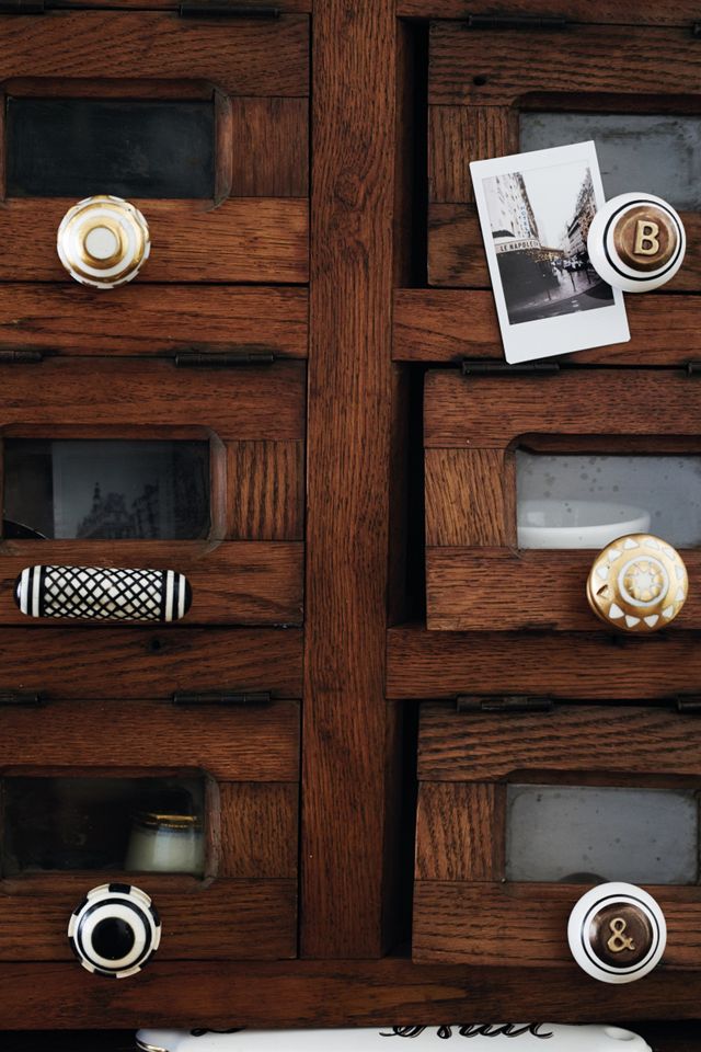 Cachet Monogram Knob #1
