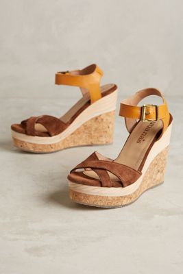 Cubanas Stela Wedges