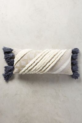 Tasseled Zonda Pillow