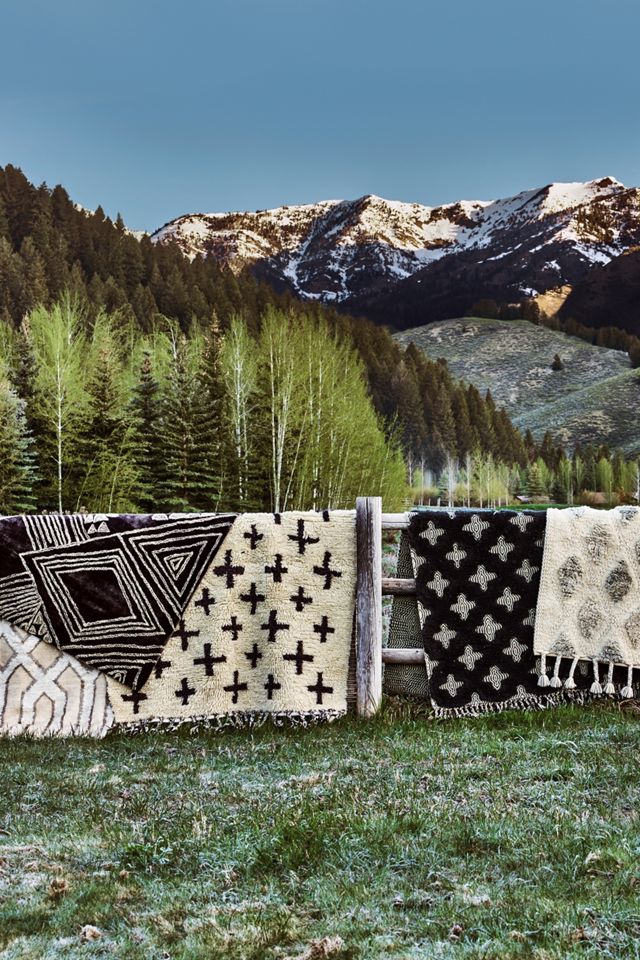 Hand-Tufted Trellis Rug #7