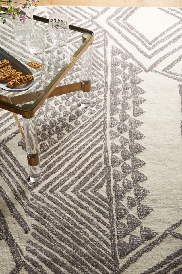 Geo Megali Rug Swatch #1