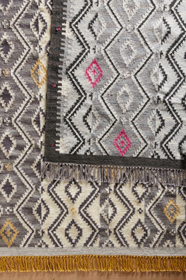 Merida Rug #4