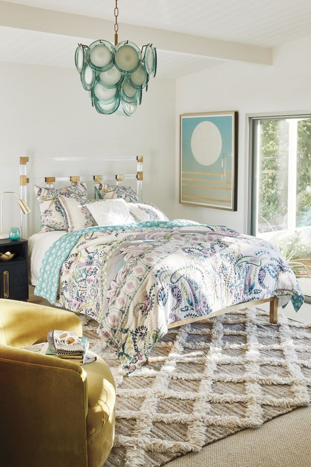 Oscarine Lucite Bed #5
