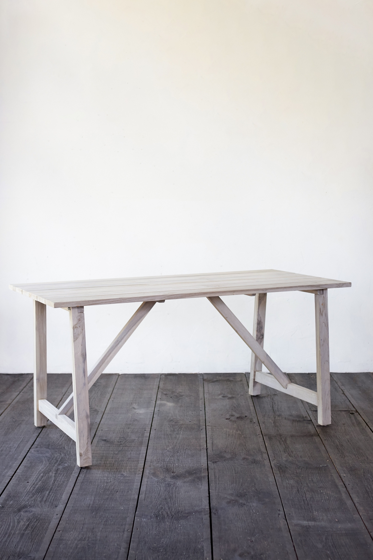 Upland Teak Table