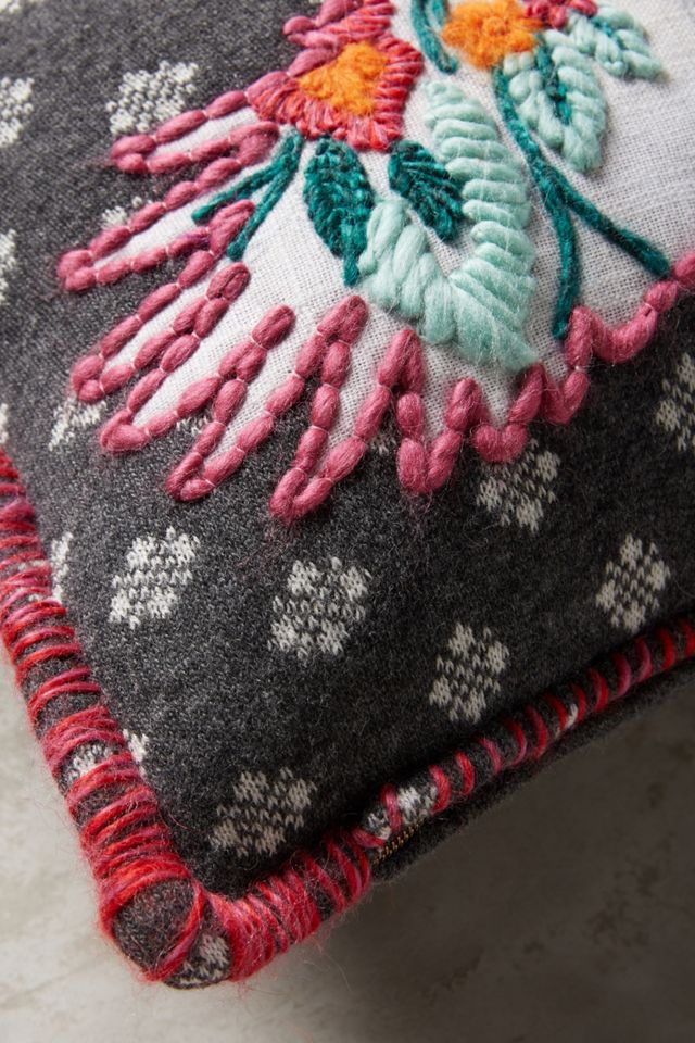 Oiseau Pillow #2